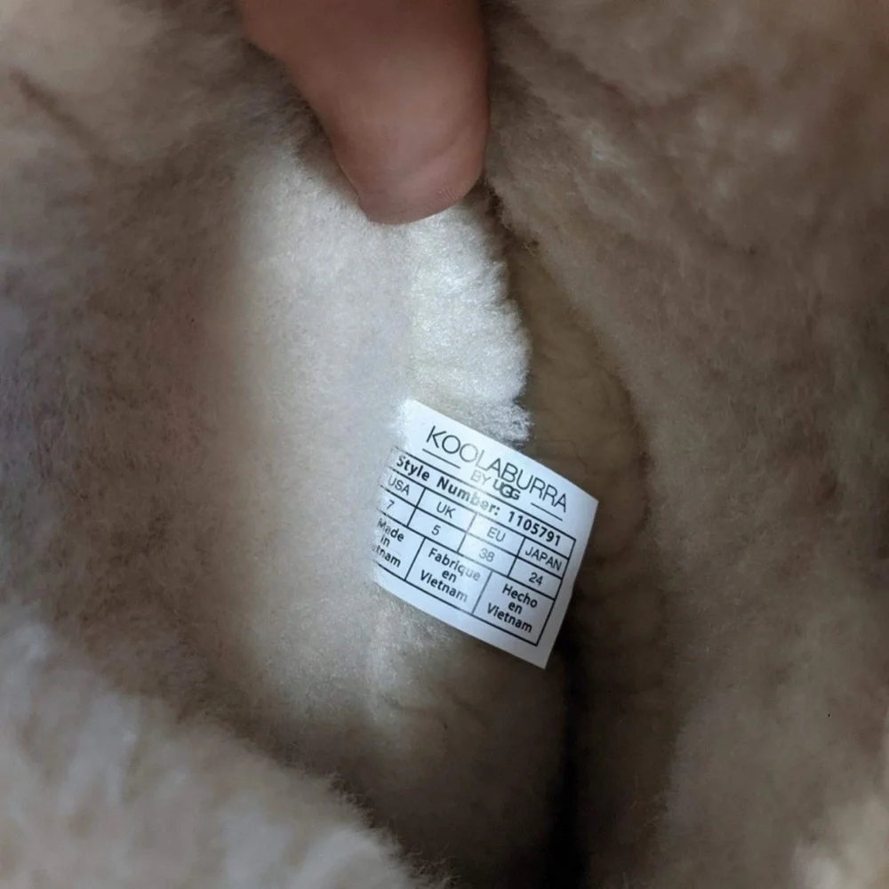 Koolaburra by UGG Andrah suede boots #1105791 Size 7